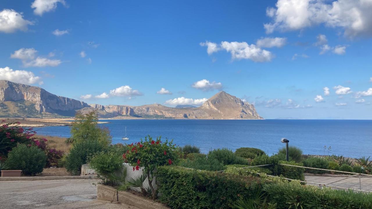 Paradiso Isulidda Macari