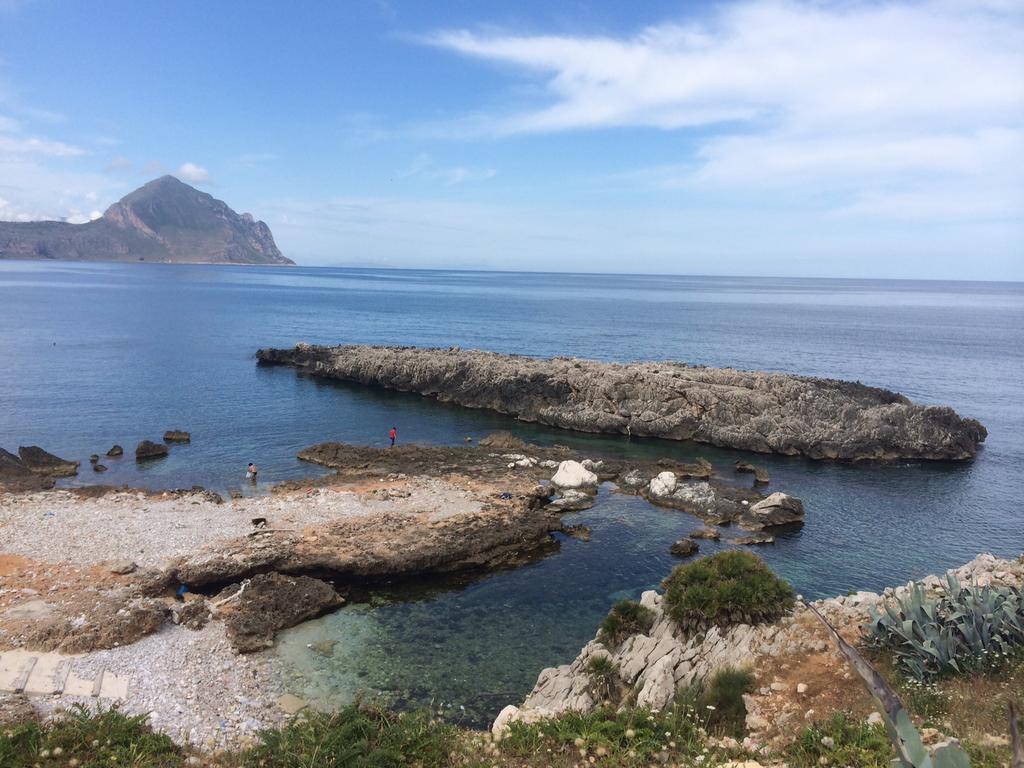 Paradiso Isulidda * Macari
