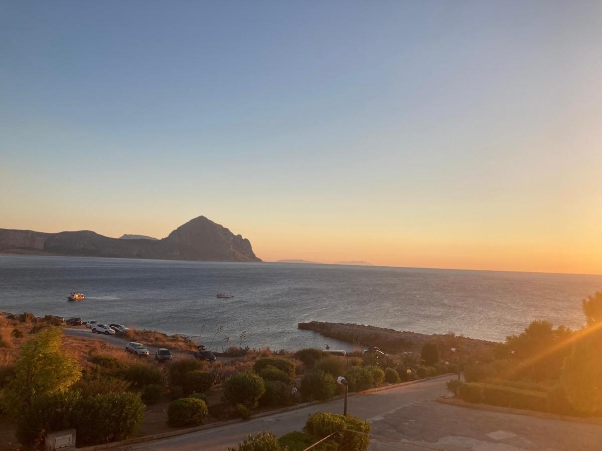 Paradiso Isulidda * Macari